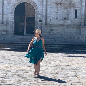 Meet your Posher, Claudia